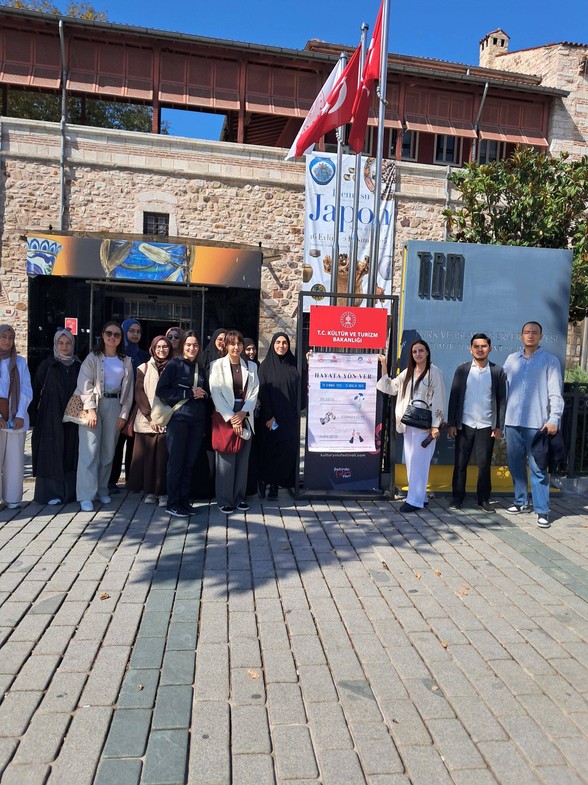 Dünyanın Dört Bir Yanından Gelen İlim Yolcuları Aynı Kıblede Buluşuyor